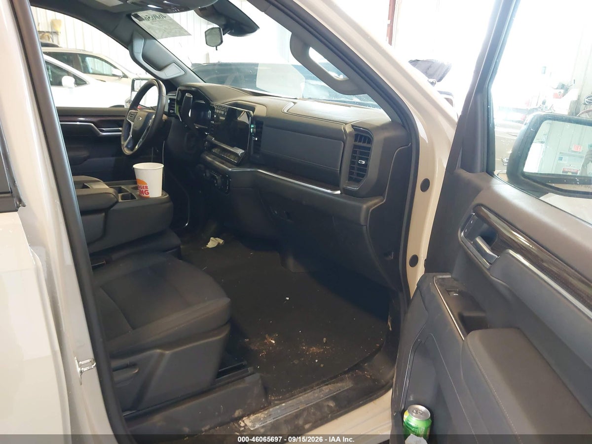 2026 CHEVROLET SILVERADO 1500 4WD SHORT BED RST — photo 5