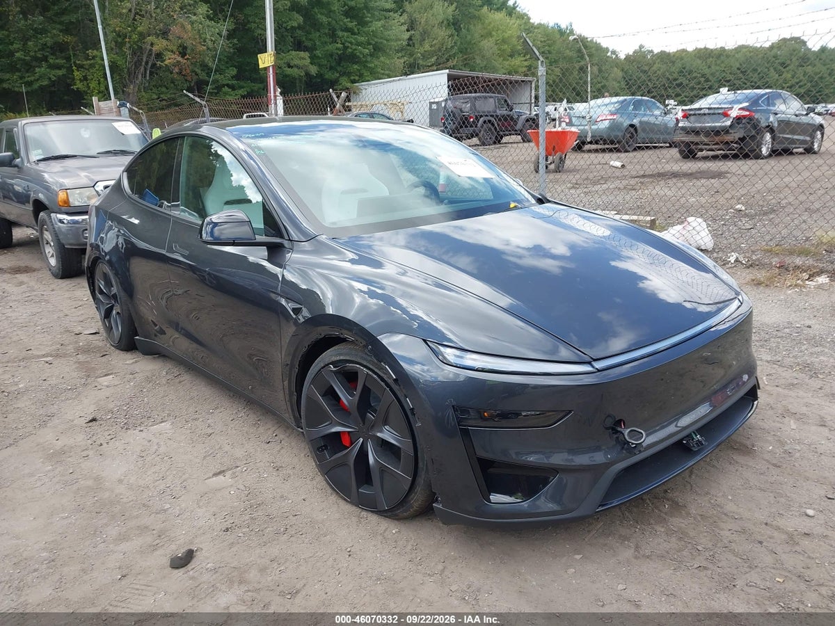 2026 TESLA MODEL Y PERFORMANCE ALL-WHEEL DRIVE
