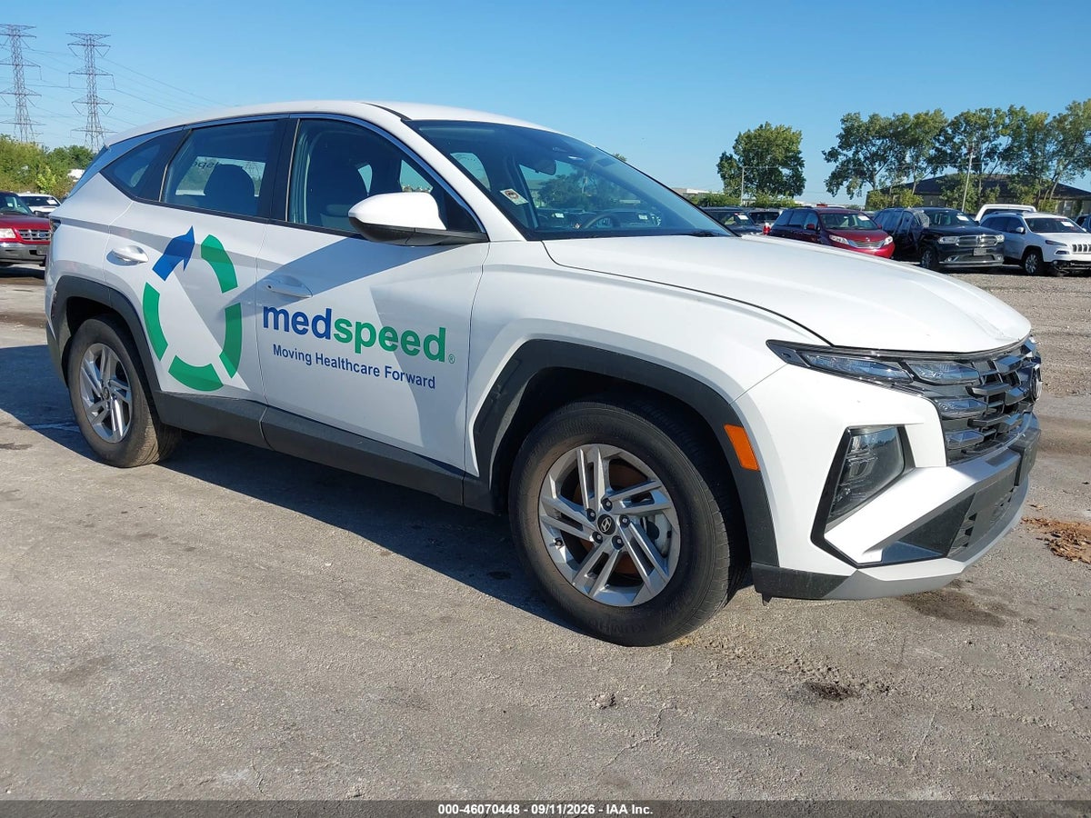 2026 HYUNDAI TUCSON SE