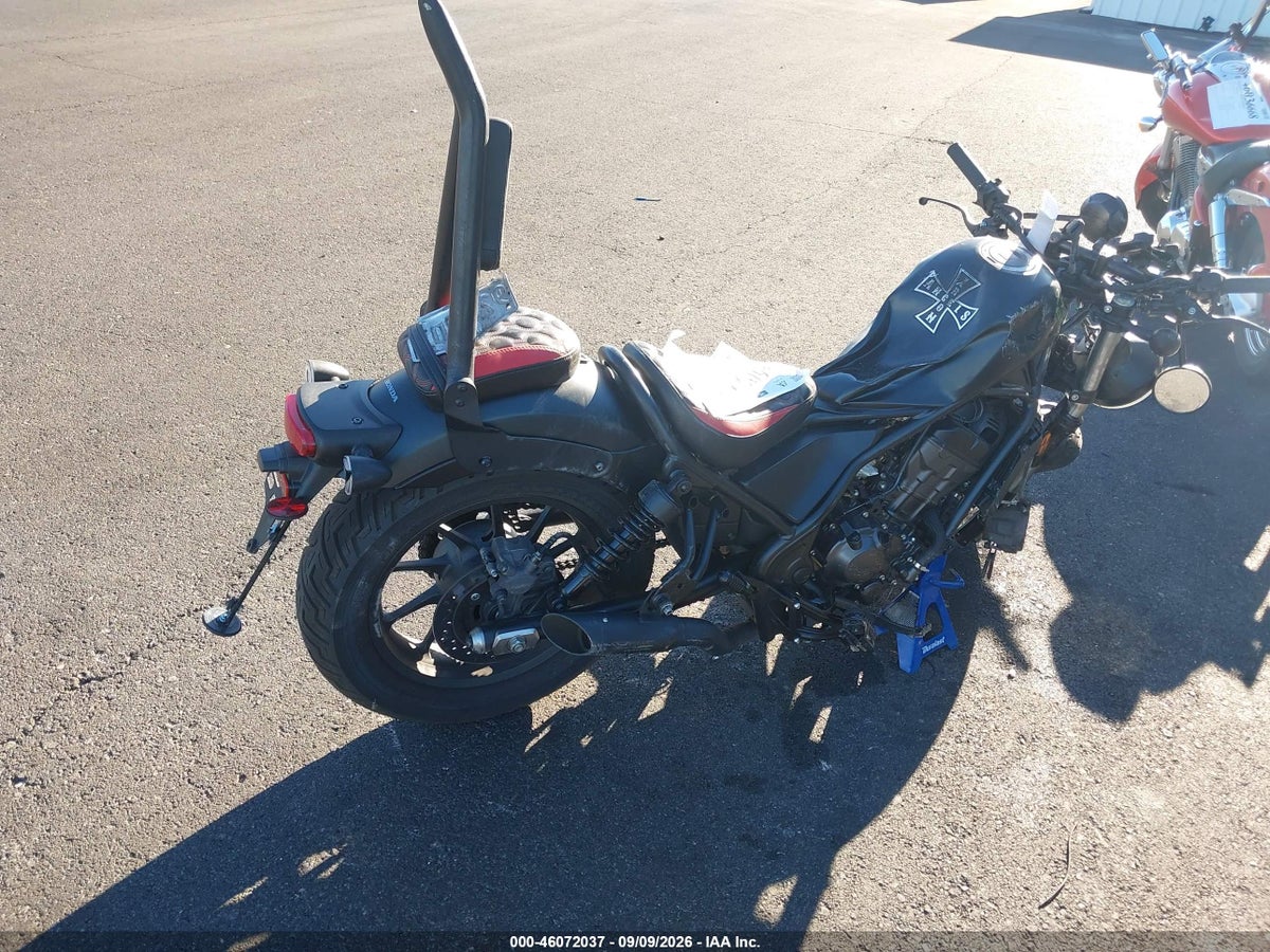 2025 HONDA CMX300 — photo 4