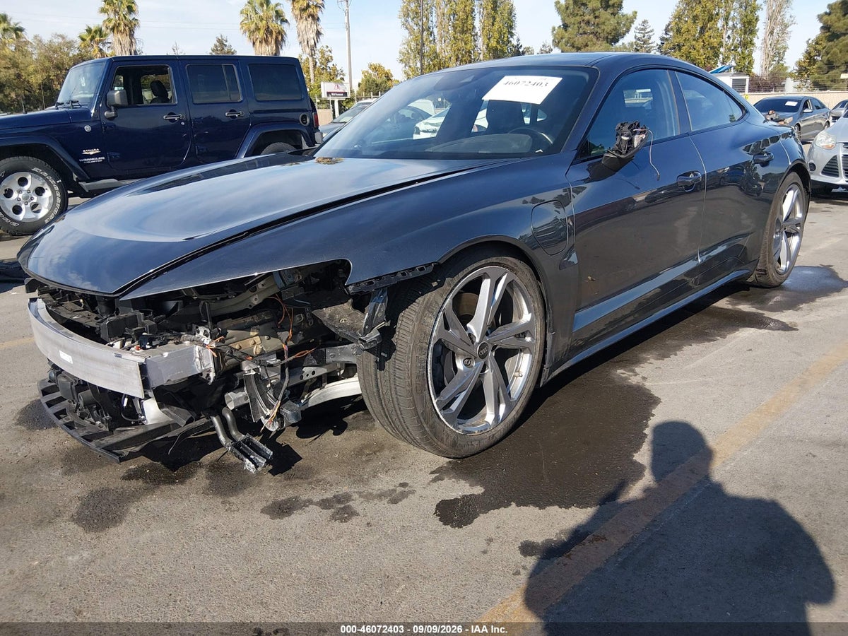 2024 AUDI E-TRON GT PREMIUM PLUS QUATTRO — photo 2