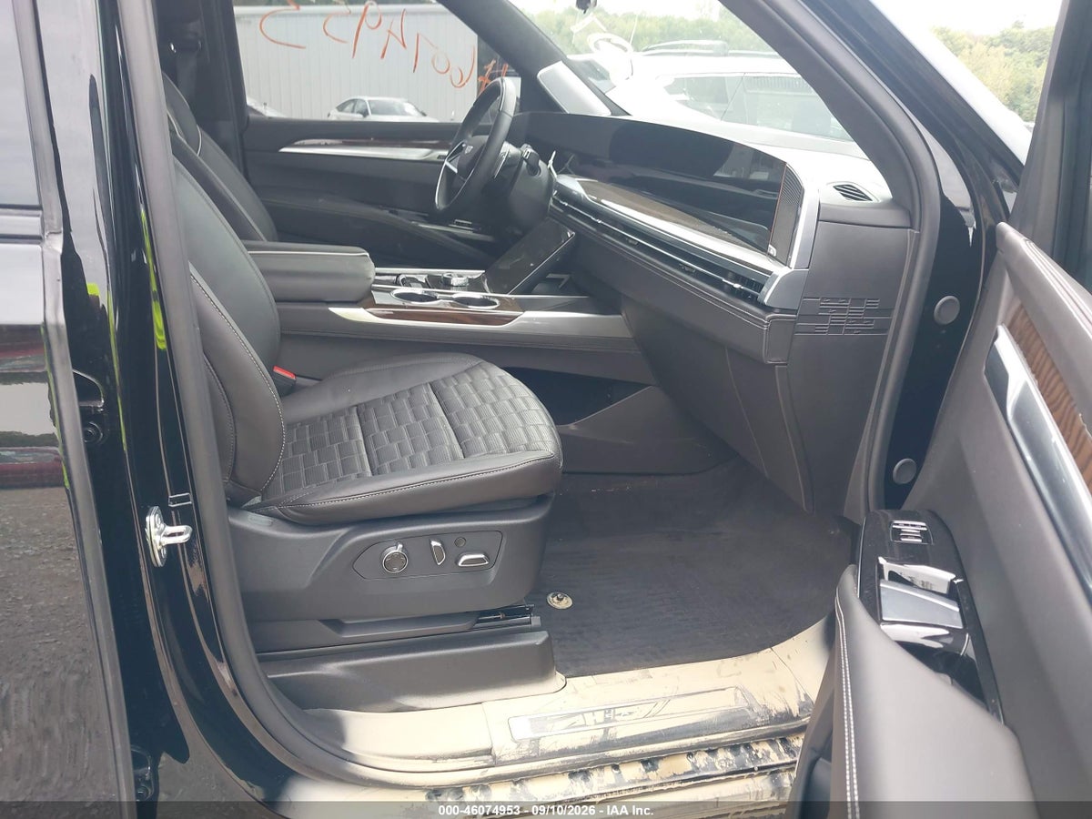 2026 CADILLAC ESCALADE PLATINUM SPORT — photo 5