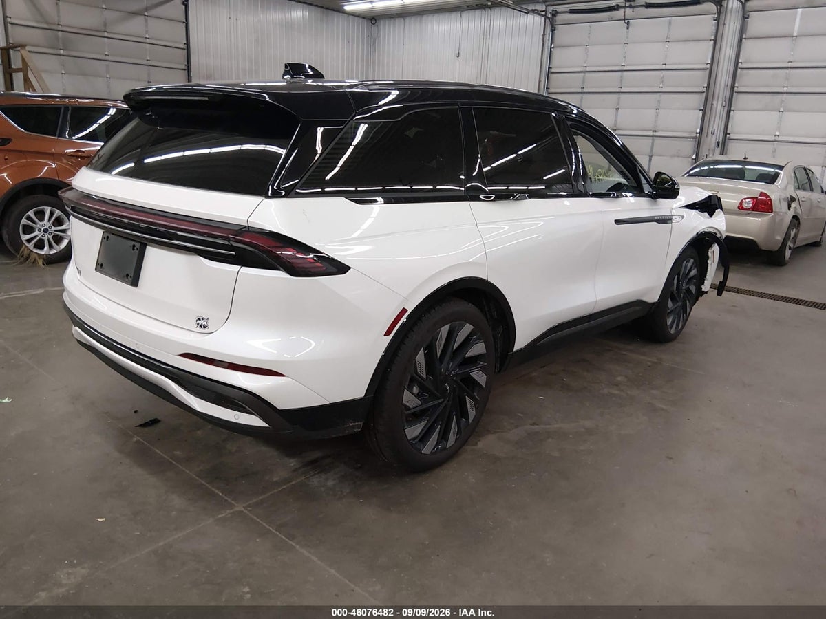 2026 LINCOLN NAUTILUS RESERVE — снимка 4