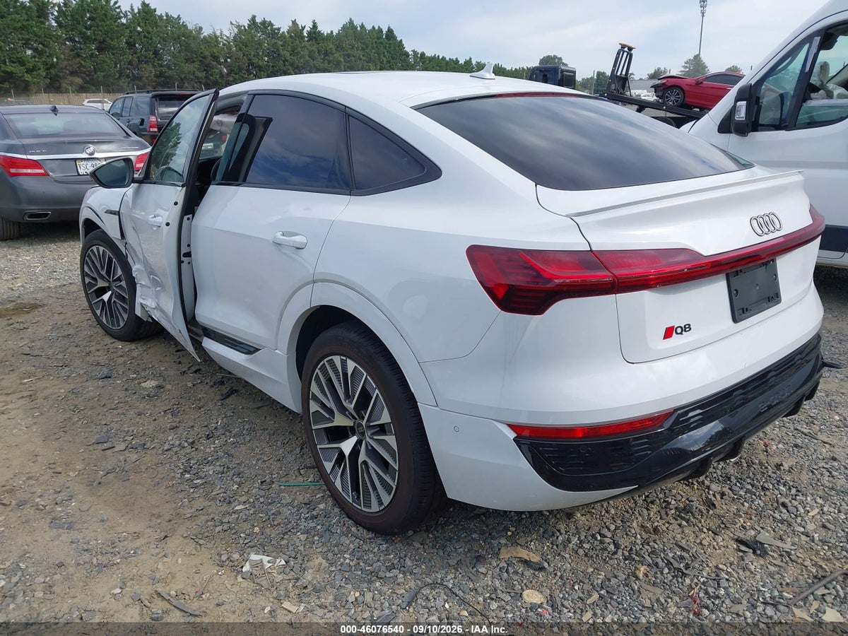 2024 AUDI Q8 E-TRON S LINE PREMIUM PLUS QUATTRO — photo 3