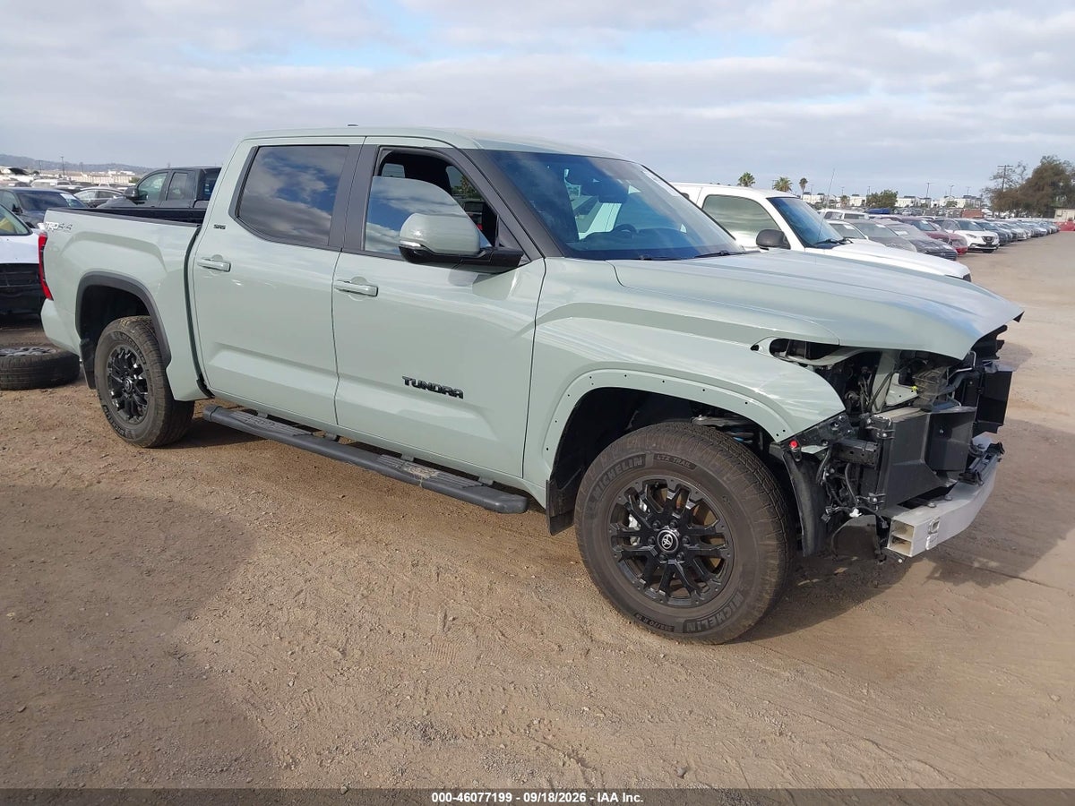 2026 TOYOTA TUNDRA SR5 CREWMAX 5.5' BED