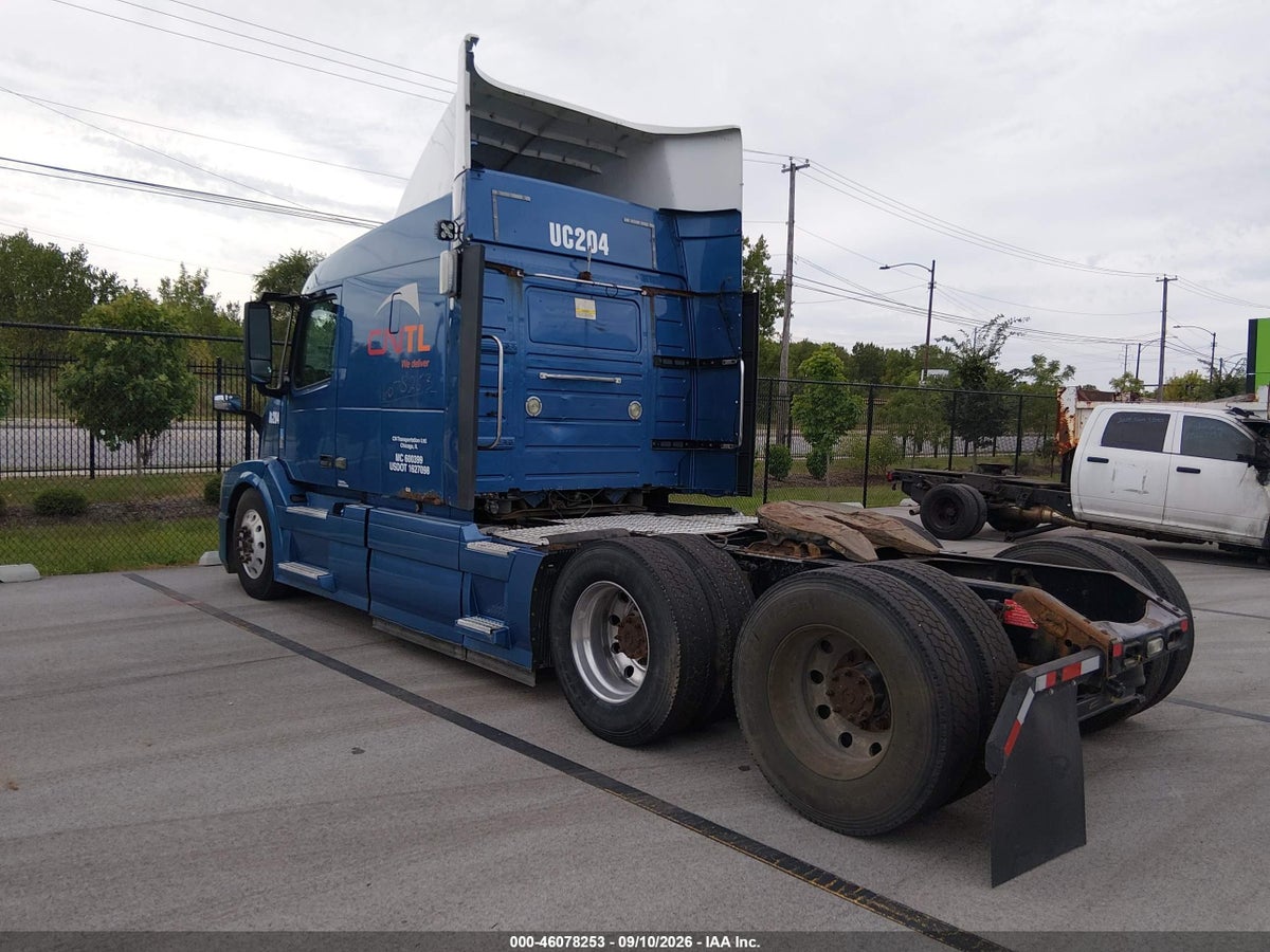 2016 VOLVO VN VNL — photo 3