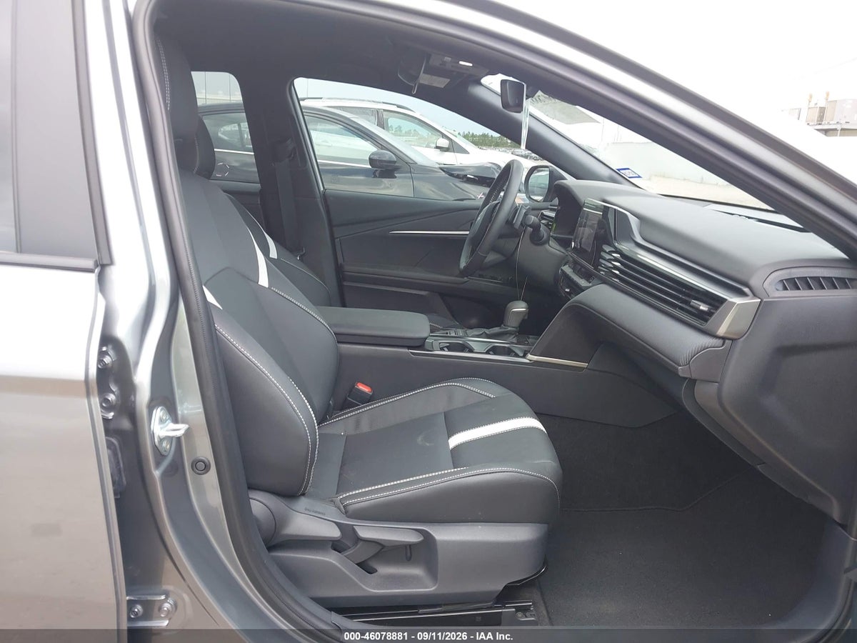 2026 TOYOTA CAMRY SE — снимка 5