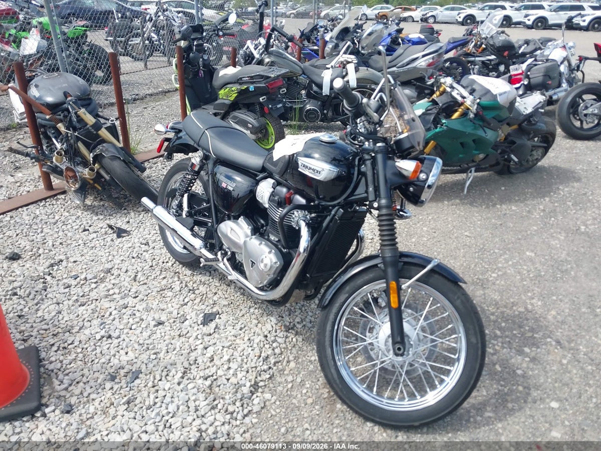 2017 TRIUMPH MOTORCYCLE BONNEVILLE T100