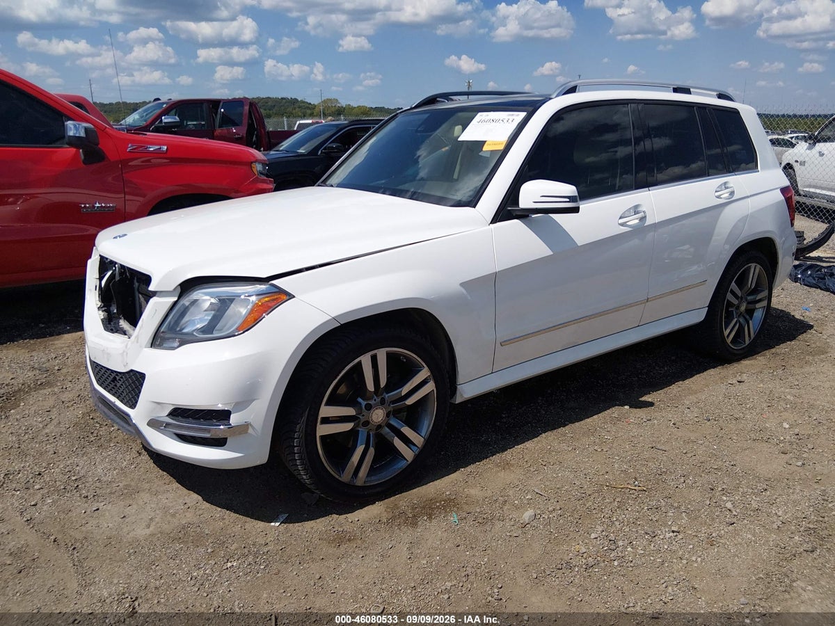 2015 MERCEDES-BENZ GLK 350 4MATIC — photo 2