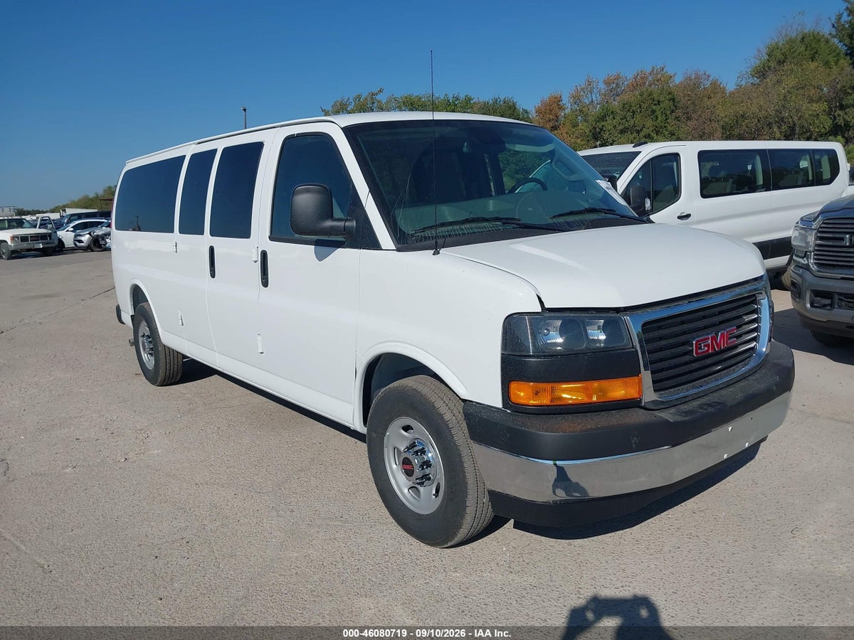 2026 GMC SAVANA PASSENGER 3500 EXTENDED WHEELBASE, LT, RWD