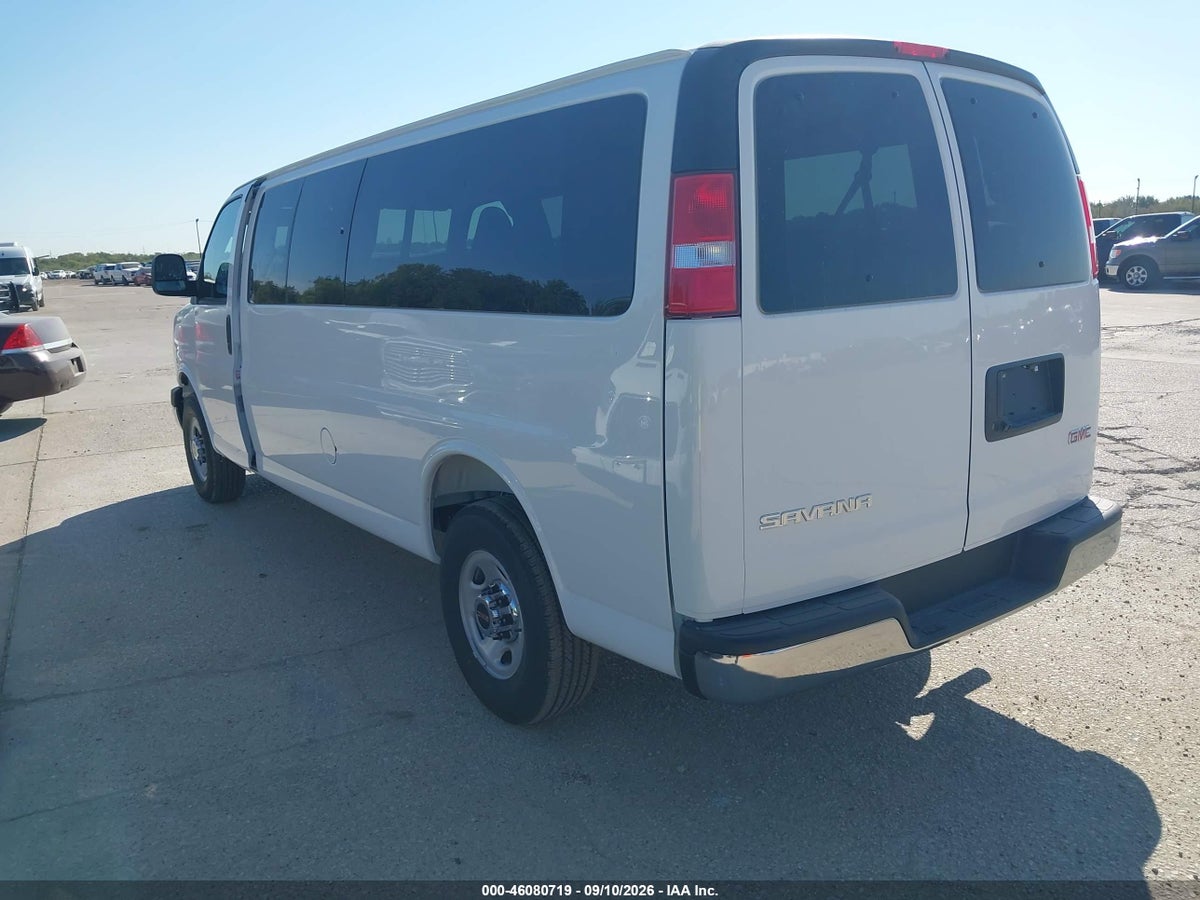 2026 GMC SAVANA PASSENGER 3500 EXTENDED WHEELBASE, LT, RWD — снимка 3
