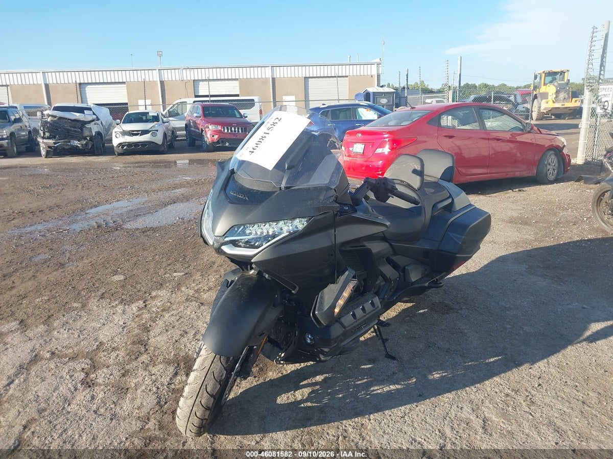 2025 HONDA GL1800 B — снимка 2
