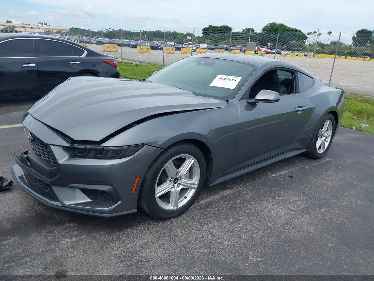 2026 FORD MUSTANG ECOBOOST FASTBACK — photo 2