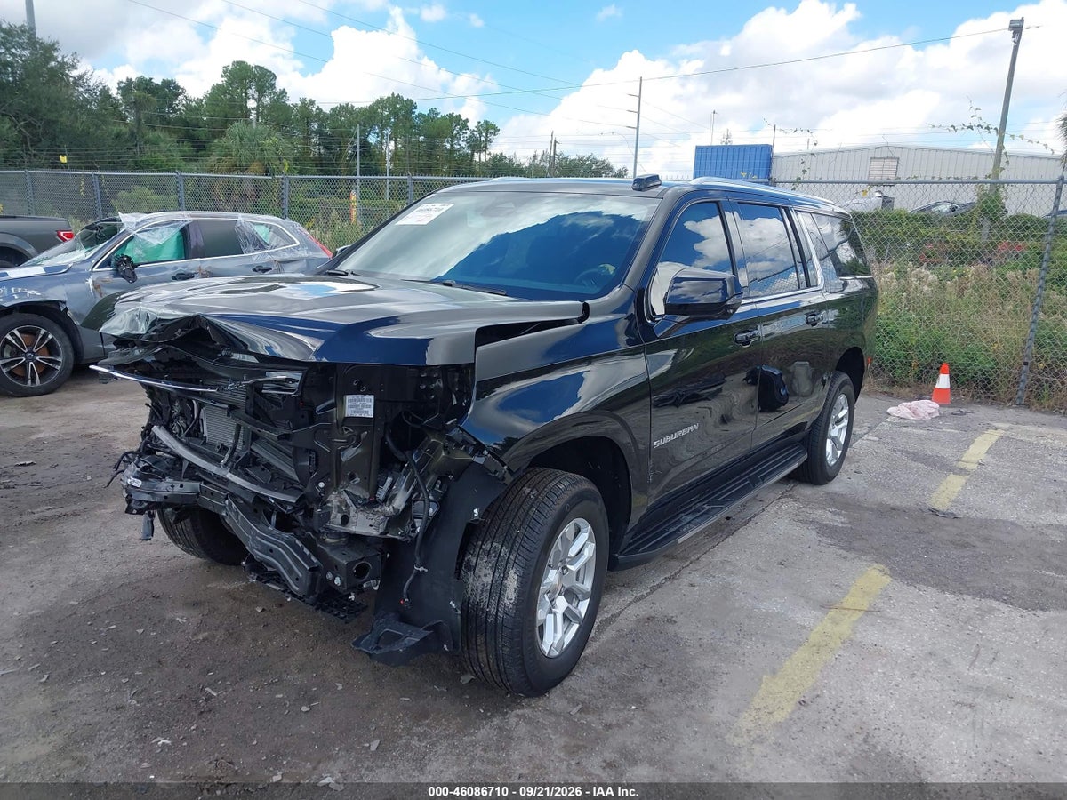 2026 CHEVROLET SUBURBAN LT, RWD — photo 2
