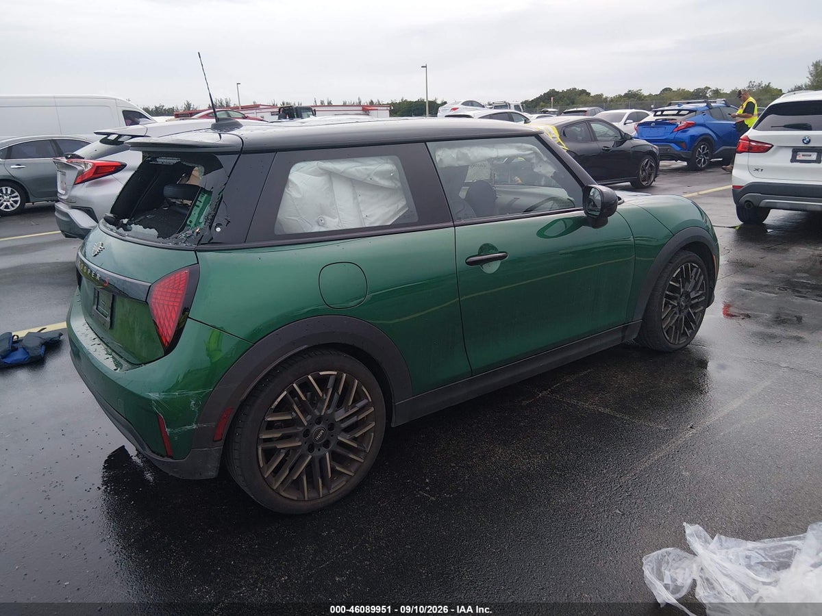 2025 MINI HARDTOP COOPER S — photo 4