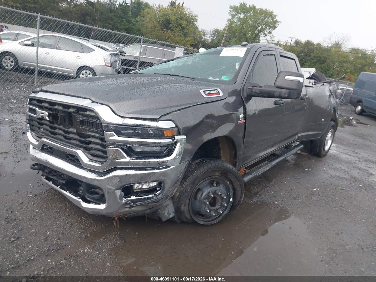 2026 RAM 3500 TRADESMAN 4X4 8' BOX — снимка 2