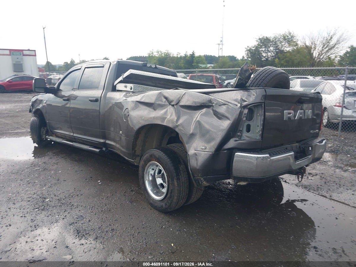 2026 RAM 3500 TRADESMAN 4X4 8' BOX — снимка 3
