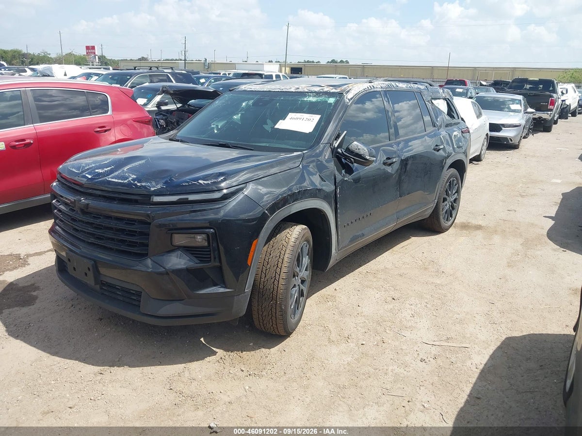 2026 CHEVROLET TRAVERSE FWD LT — photo 2