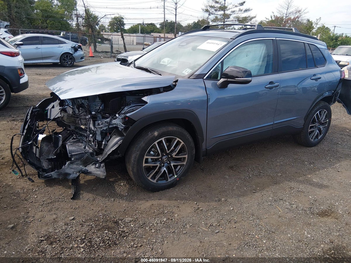 2026 TOYOTA COROLLA CROSS XLE — снимка 2