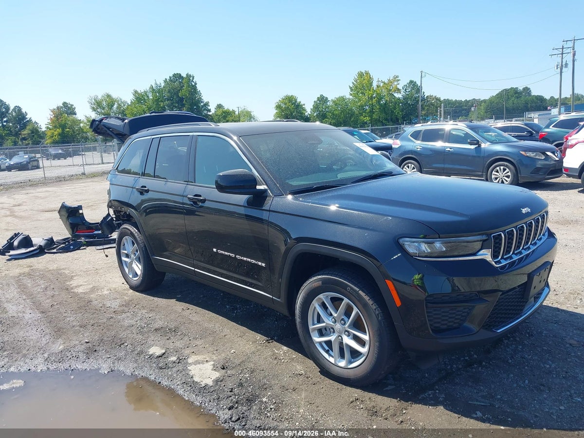 2026 JEEP GRAND CHEROKEE LAREDO X 4X4