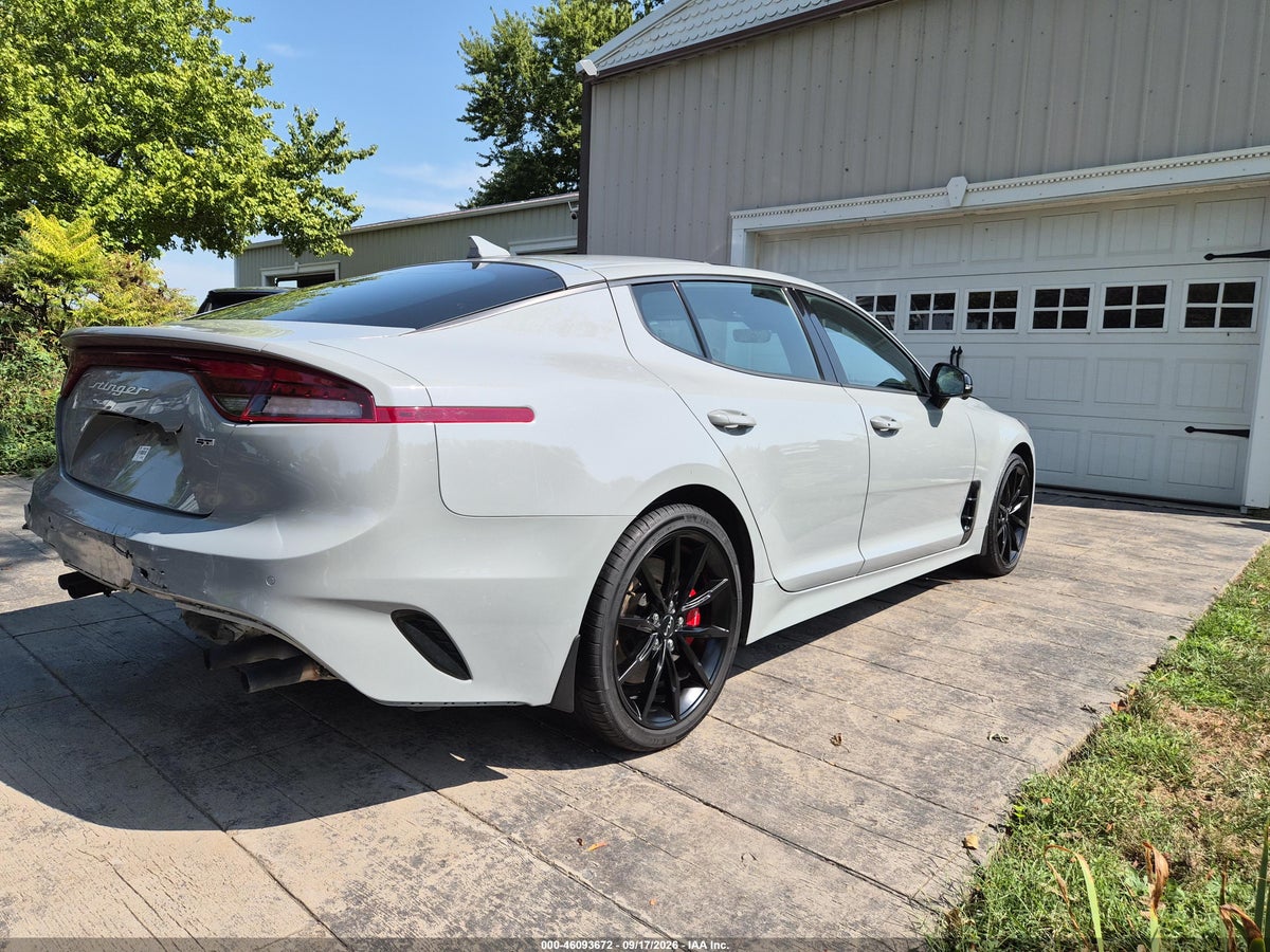 2023 KIA STINGER GT2 — photo 4