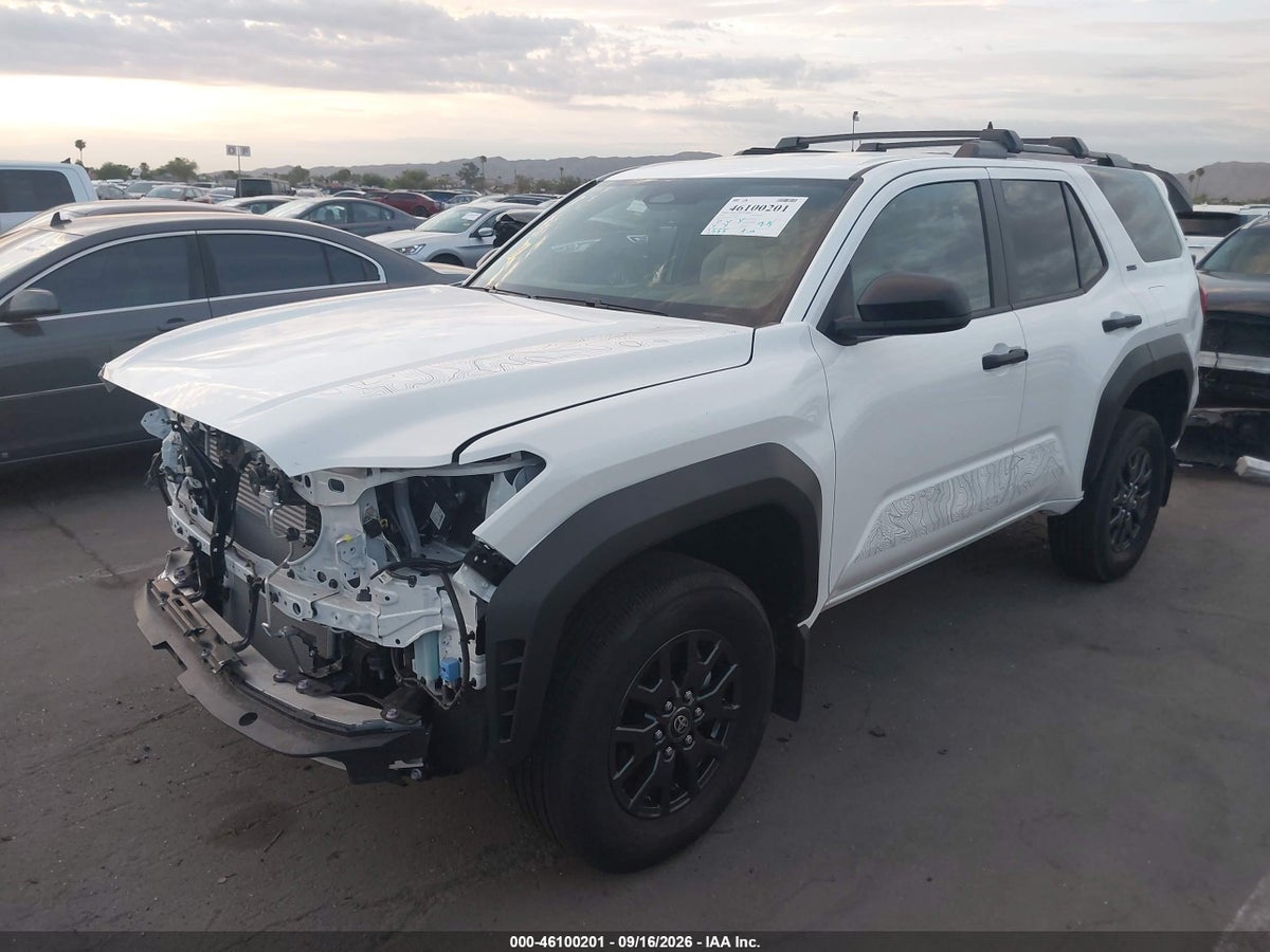 2026 TOYOTA 4RUNNER SR5 — photo 2