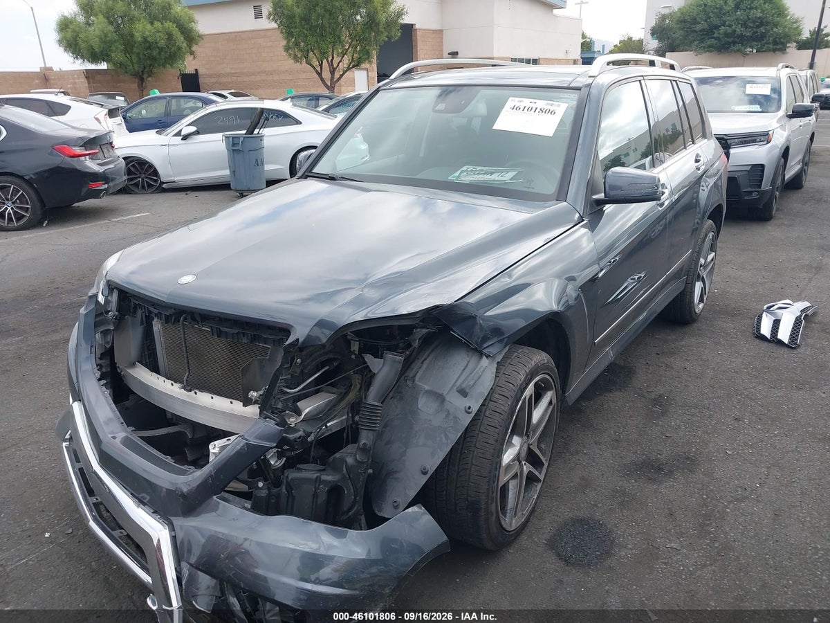 2015 MERCEDES-BENZ GLK 350 — photo 2