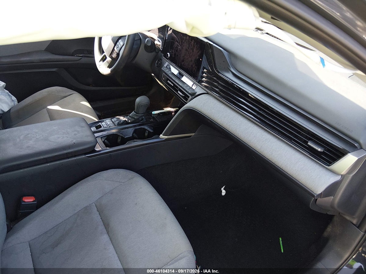 2026 TOYOTA CAMRY LE — photo 5