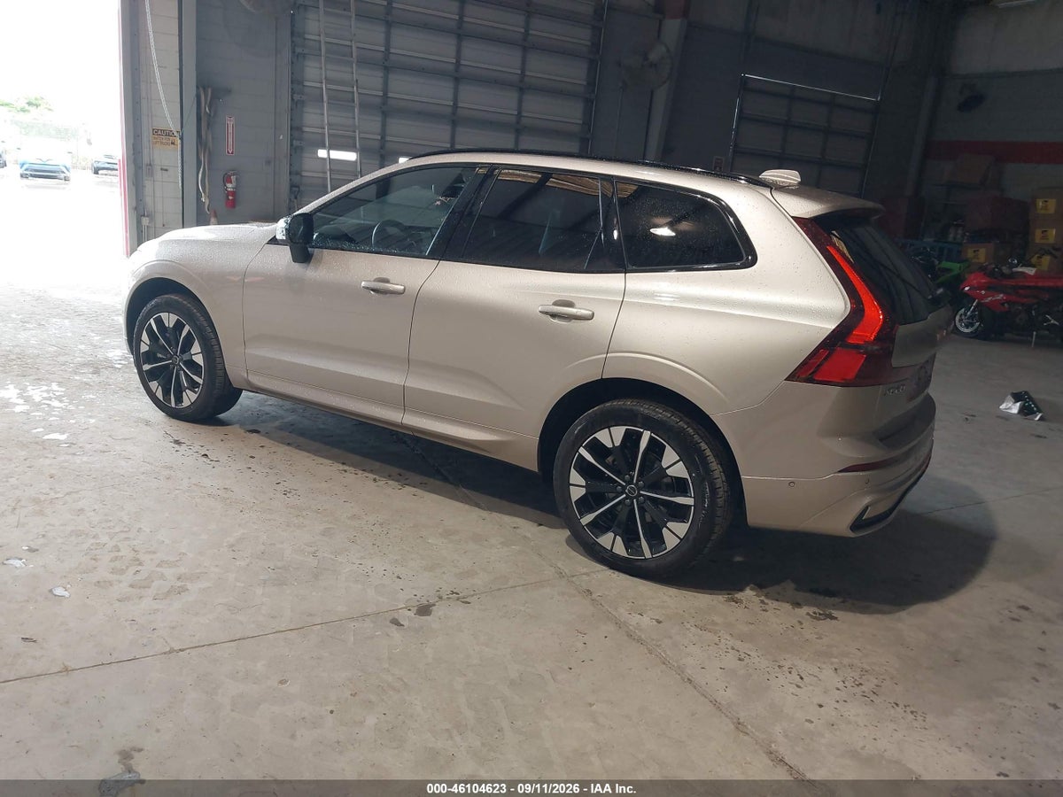 2026 VOLVO XC60 B5 PLUS — photo 3