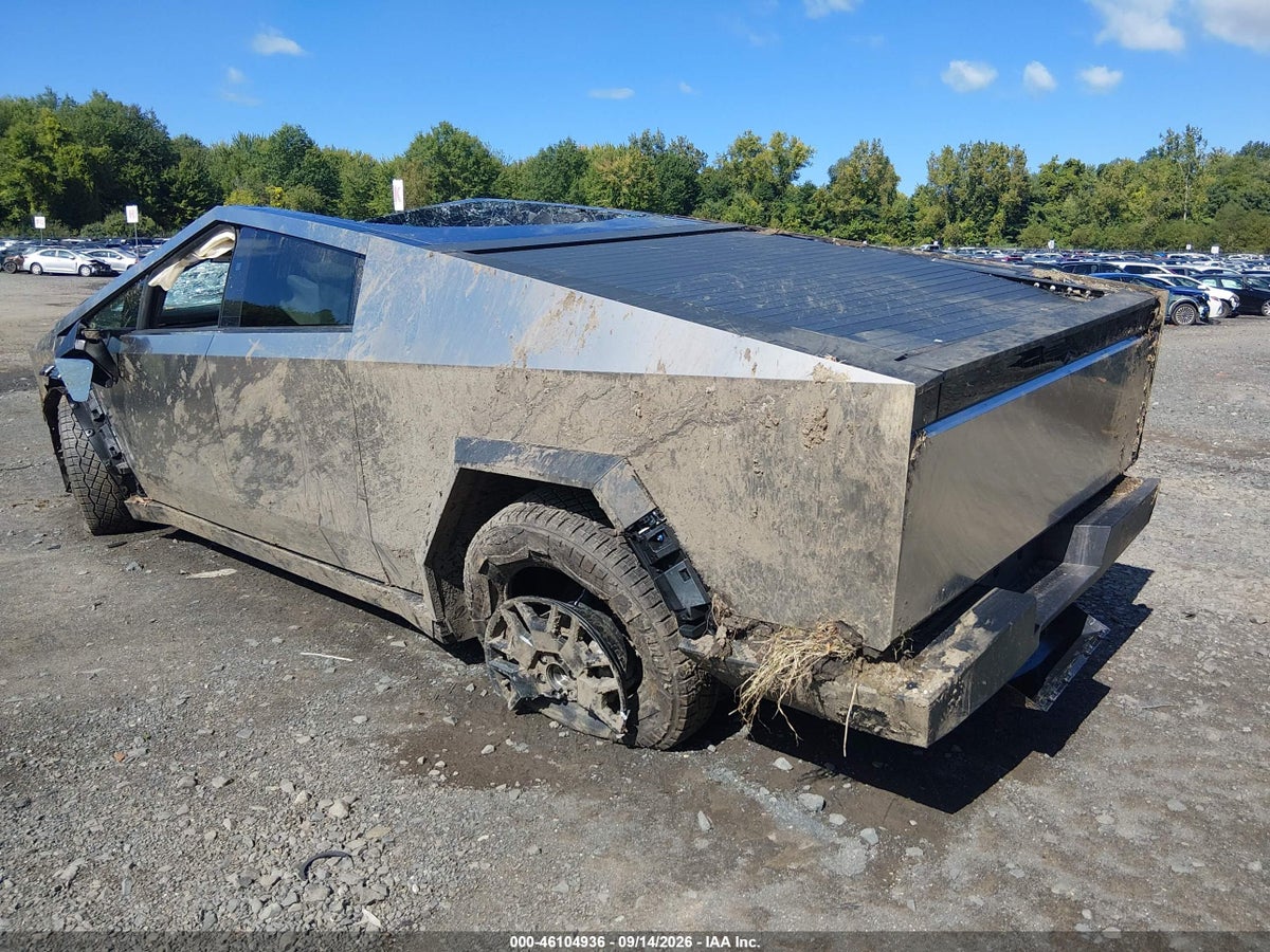 2026 TESLA CYBERTRUCK CYBERBEAST — photo 3