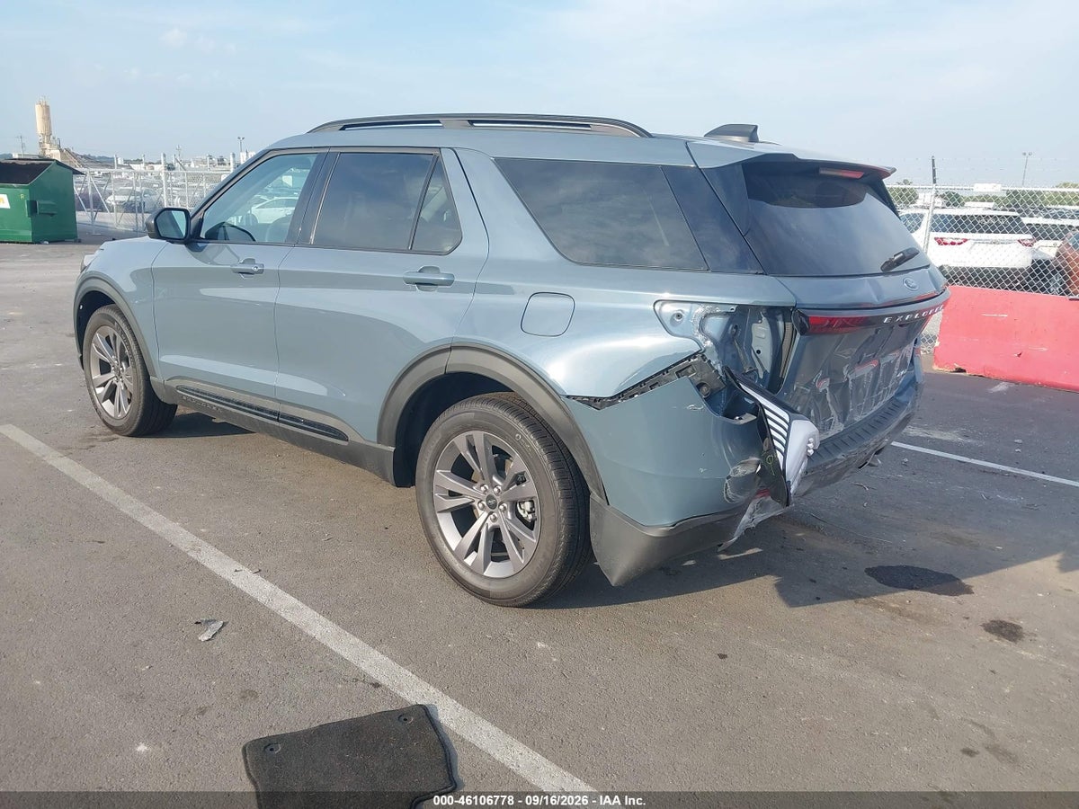 2026 FORD EXPLORER ACTIVE — photo 3
