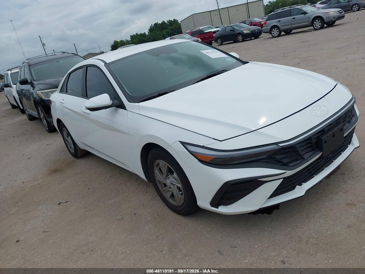 2026 HYUNDAI ELANTRA SE