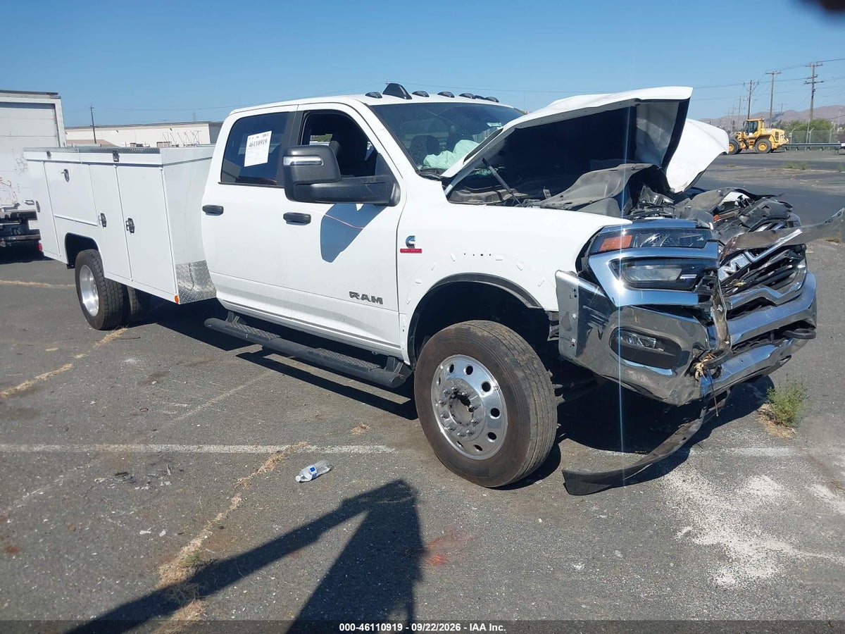 2026 RAM 5500 CHASSIS TRADESMAN/BIG HORN