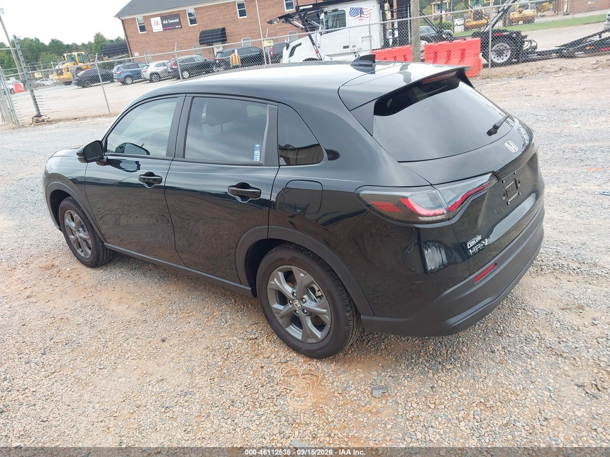 2027 HONDA HR-V LX 2WD — photo 3