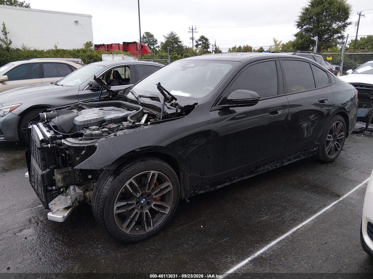 2026 BMW 530I — photo 2