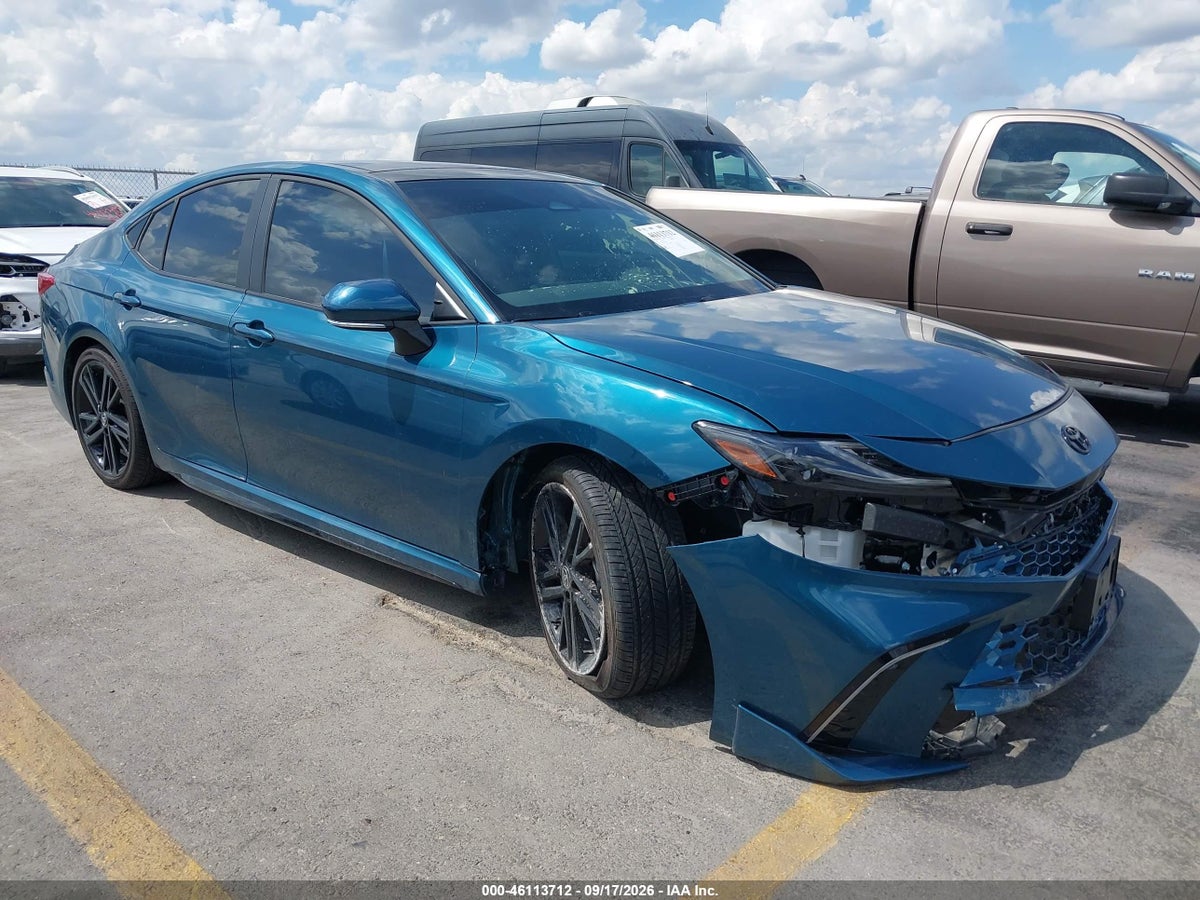 2026 TOYOTA CAMRY XSE
