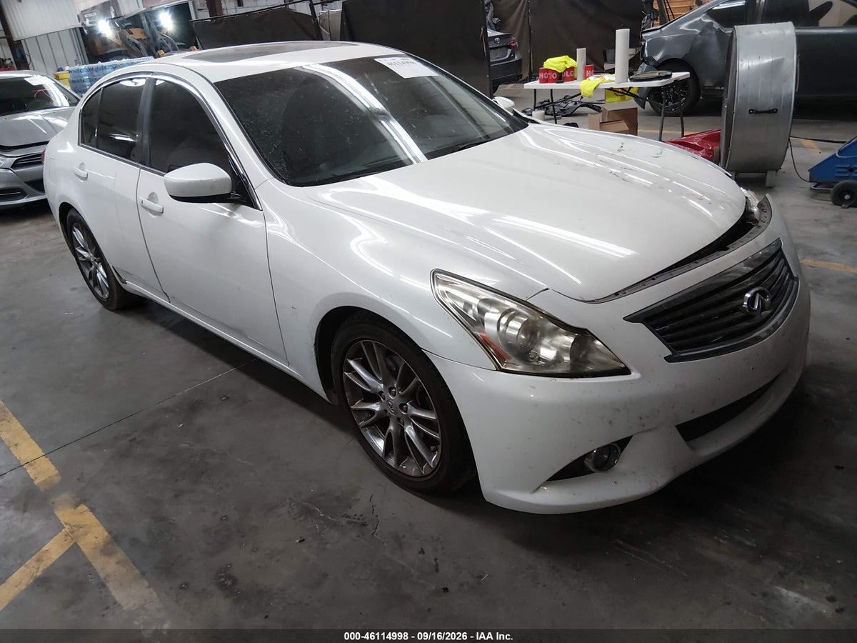 2013 INFINITI G37 JOURNEY