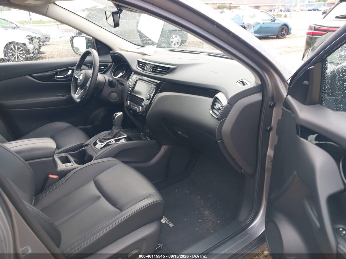 2022 NISSAN ROGUE SPORT SL AWD XTRONIC CVT — photo 5