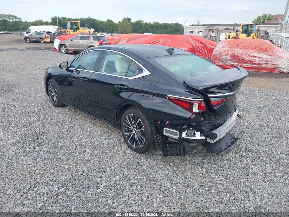 2025 LEXUS ES 350 — photo 3