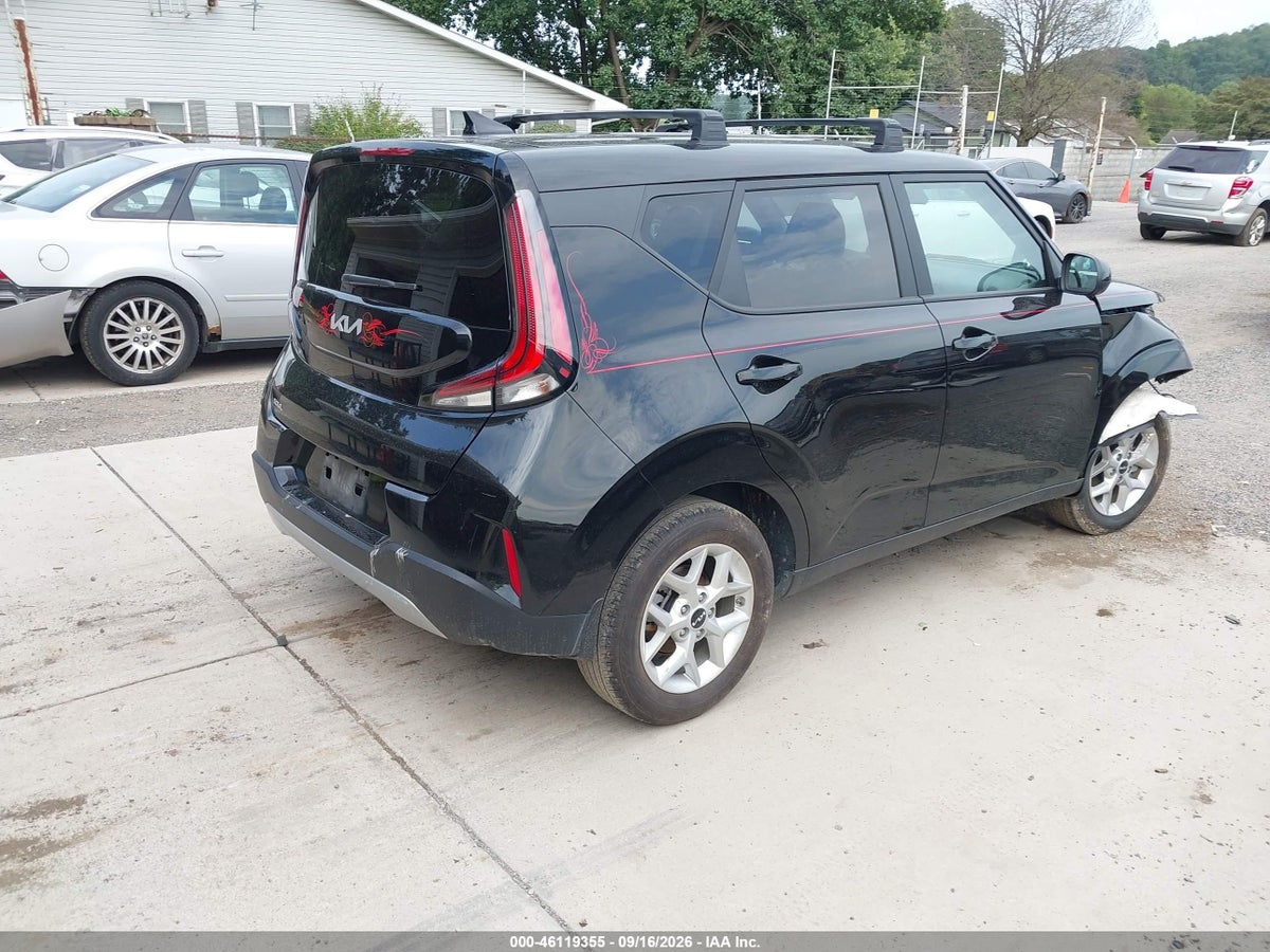 2025 KIA SOUL LX — photo 4