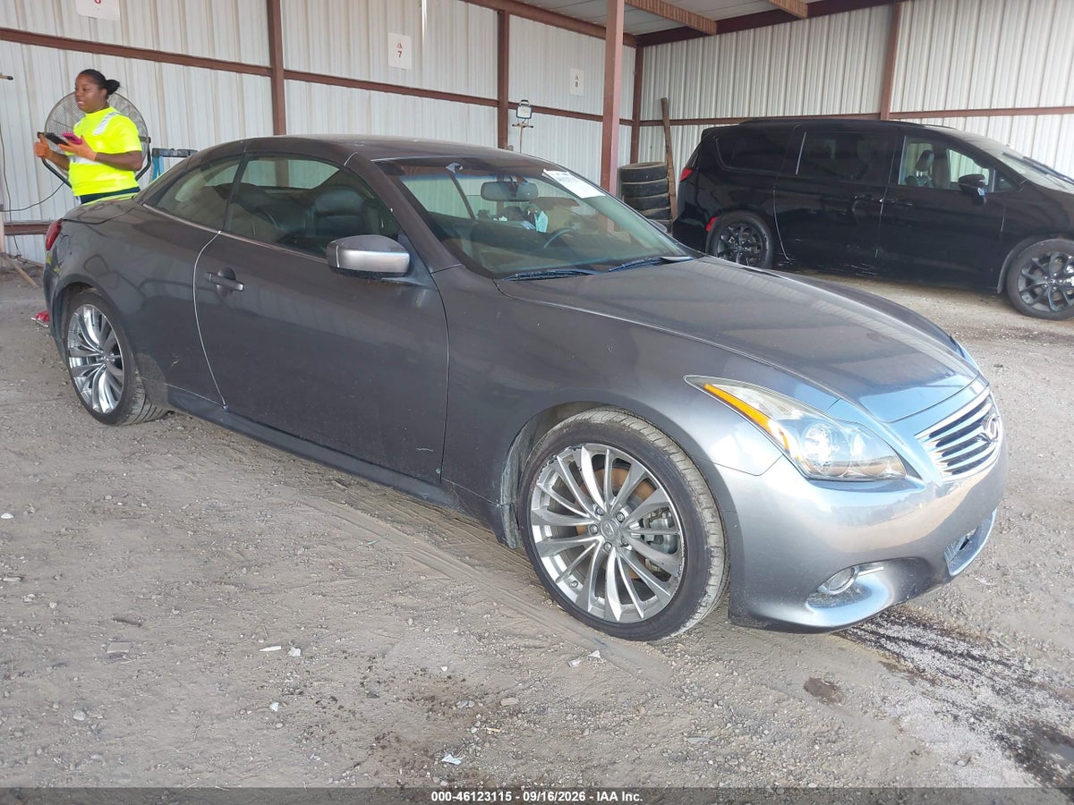 2013 INFINITI G37