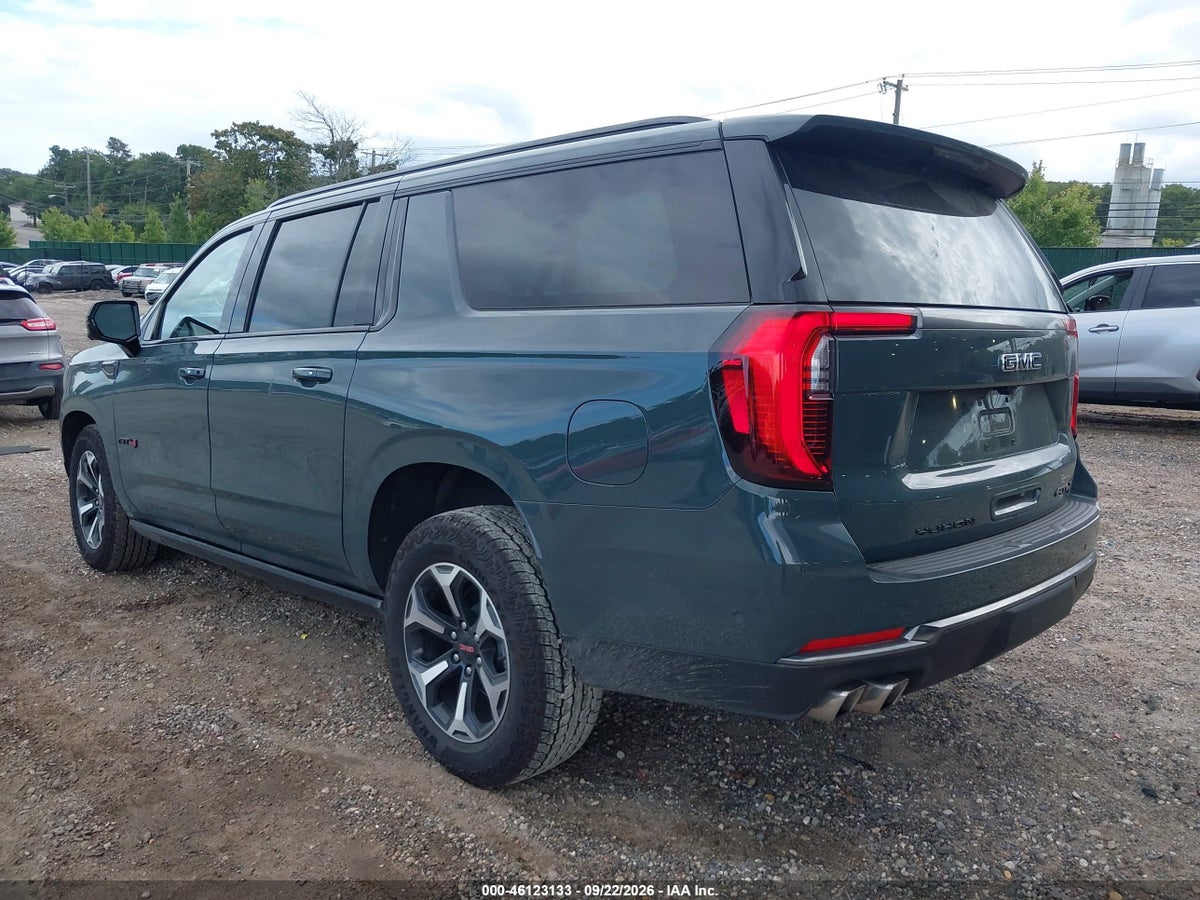 2026 GMC YUKON XL 4WD AT4 — photo 3