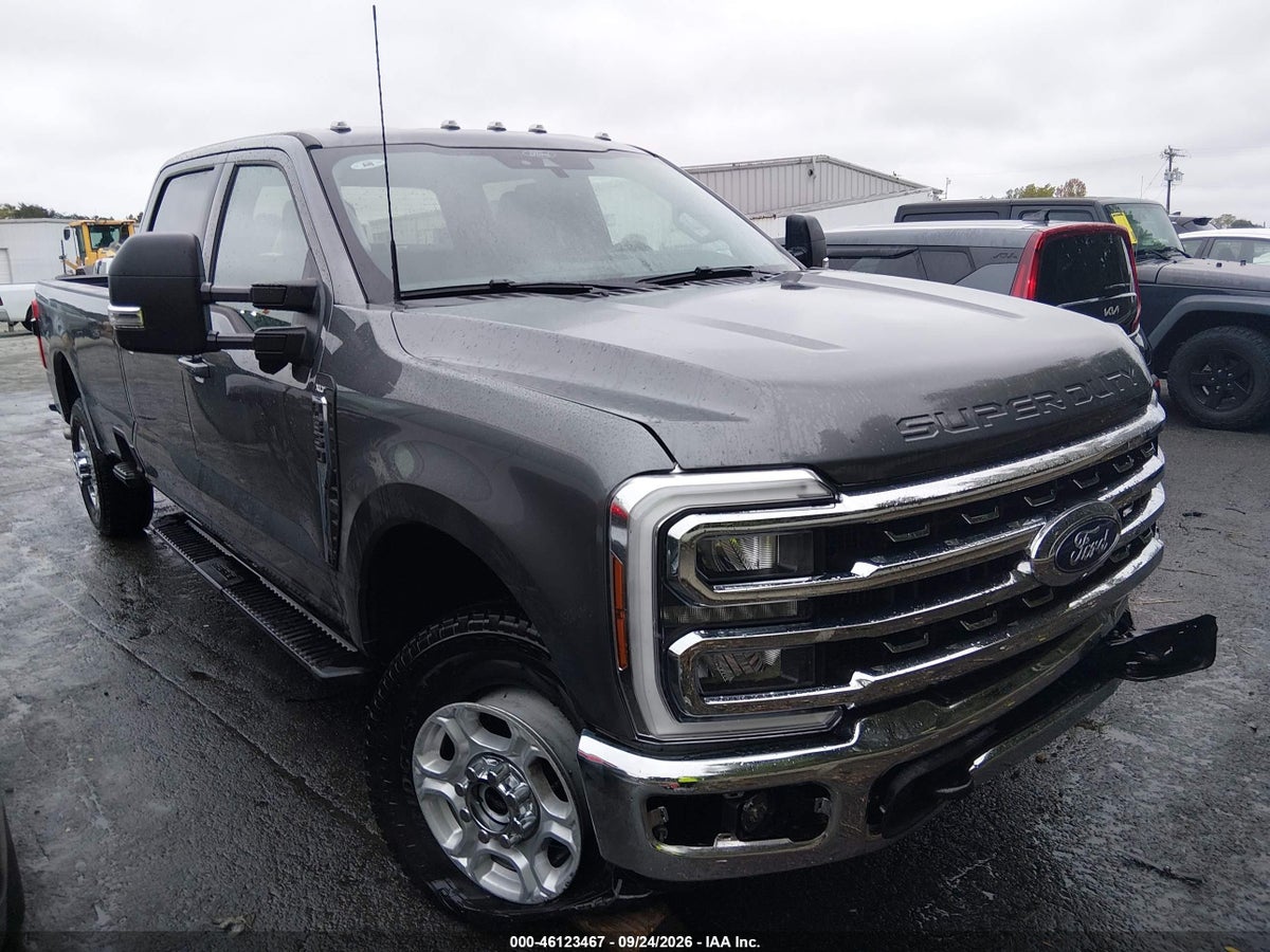 2026 FORD F-350 XLT
