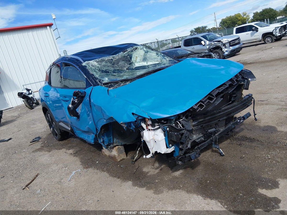 2026 NISSAN KICKS SR