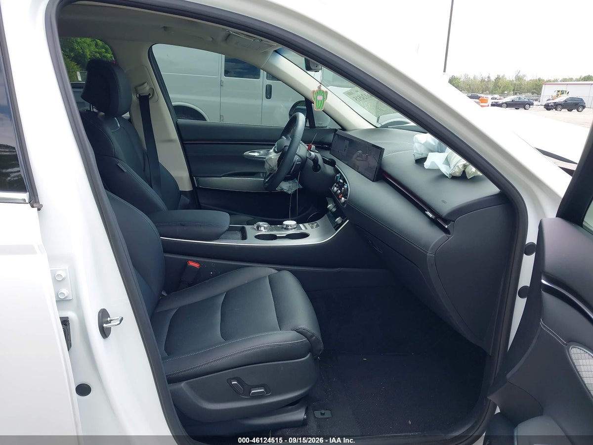 2026 GENESIS GV70 2.5T SELECT — photo 5