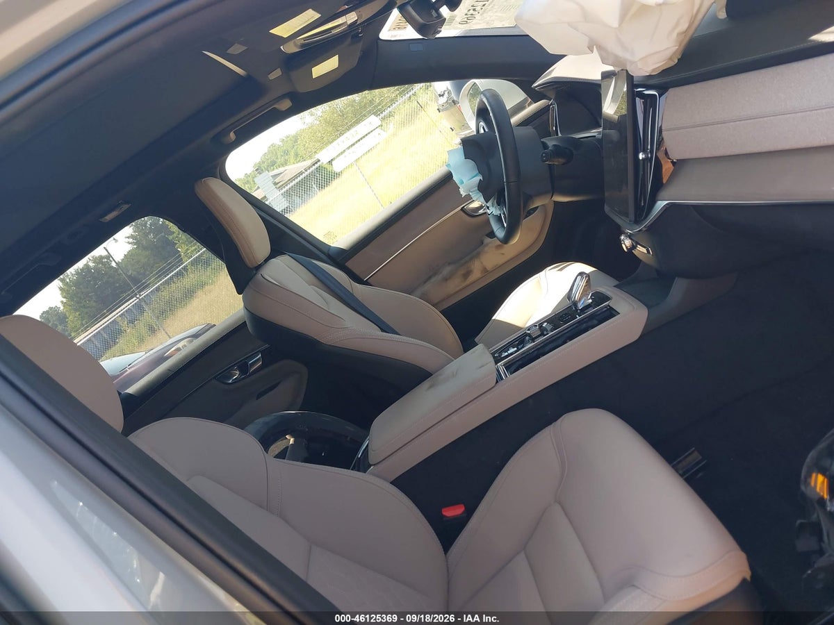 2026 VOLVO XC90 PLUG-IN HYBRID PLUS, T8 AWD, ELECTRIC/GASOLINE, BRIGHT, 7 SEATS — снимка 5