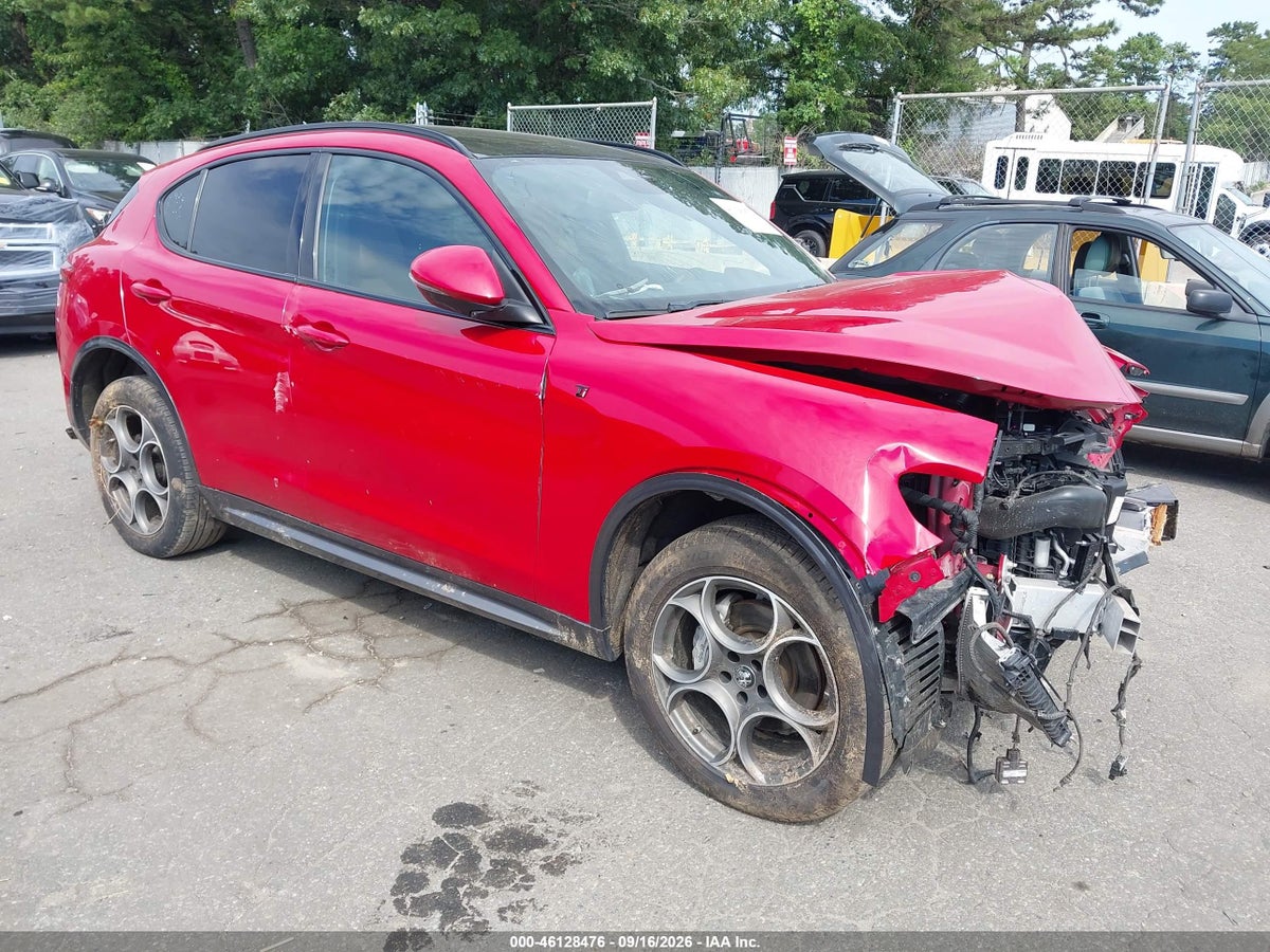 2022 ALFA ROMEO STELVIO TI AWD