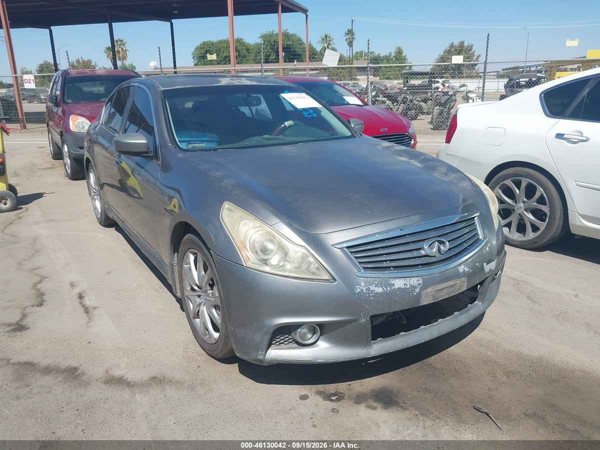 2013 INFINITI G37 JOURNEY