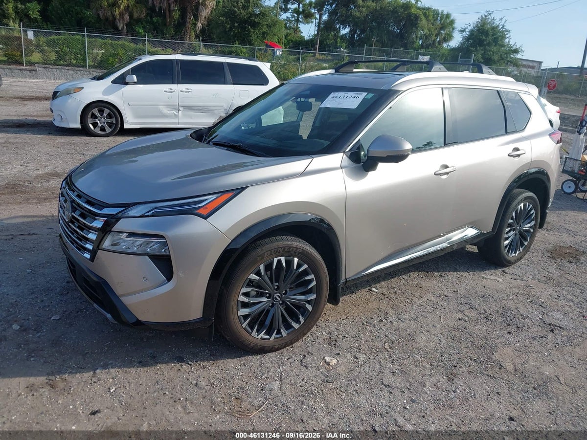 2026 NISSAN ROGUE PLATINUM — photo 2