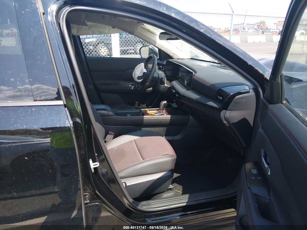 2026 NISSAN KICKS SR — photo 5